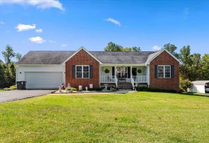 Amherst: Immaculate Home in Town of Amherst